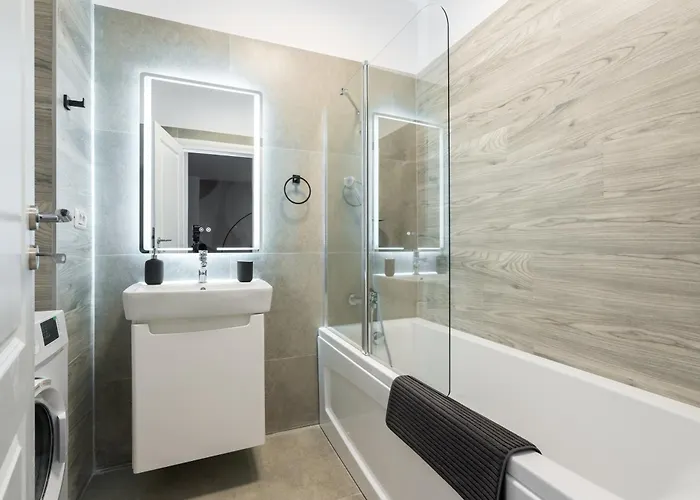 Spacious 1009 B3 Apartament